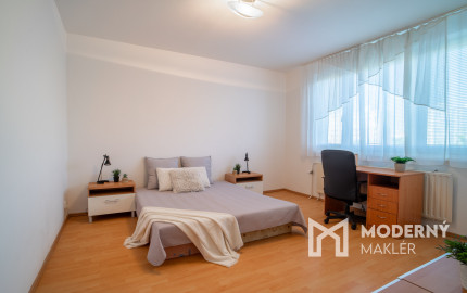 Na prenájom 3-izbový byt v Petržalke na Holičskej ulici