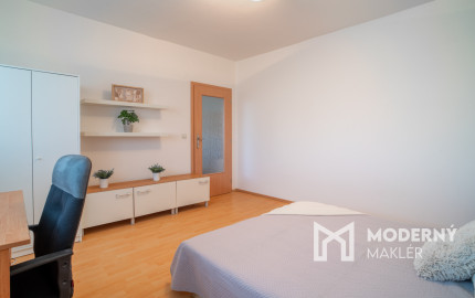 Na prenájom 3-izbový byt v Petržalke na Holičskej ulici