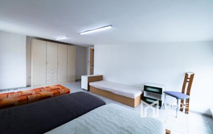 Na predaj 5-izbový byt s terasou a parkovacím miestom v obci Lipovec