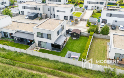 REZERVOVANÉ:Na predaj rodinný dom s terasou v Dunajskej Lužnej