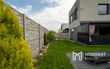 REZERVOVANÉ:Na predaj rodinný dom s terasou v Dunajskej Lužnej