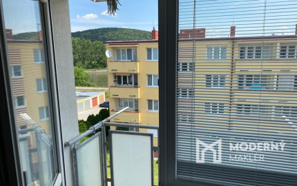 Na prenájom zariadený 1izb byt na Hurbanovej ul. v Trenčíne.