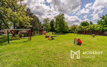 REZERVOVANÉ: Na predaj zariadený 4-izbový rodinný dom v Dolnej Strede