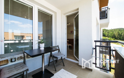 REZERVOVANÉ: Na predaj kompletne zariadený 2-izbový byt v Trenčíne