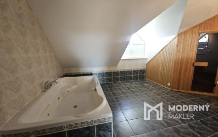 Na prenájom  3-izbový byt v Malackách na ulici Radlinského