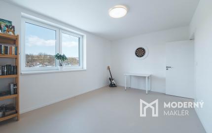 Na predaj 5-izbový kompletne zariadený rodinný dom v Skalke nad Váhom