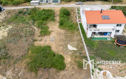 Na predaj pozemok vo viniciach v Pezinku - Grinava