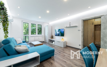 REZERVOVANÉ: Na predaj priestranný 3-izbový byt v Bratislave - Ružinov