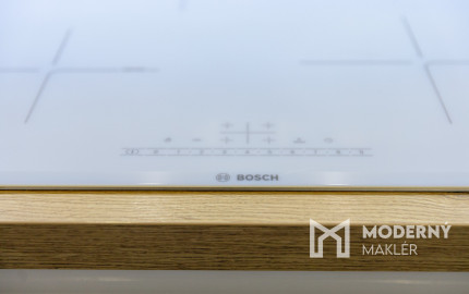 REZERVOVANÉ: Na predaj priestranný 3-izbový byt v Bratislave - Ružinov