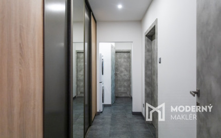 REZERVOVANÉ: Na predaj priestranný 3-izbový byt v Bratislave - Ružinov