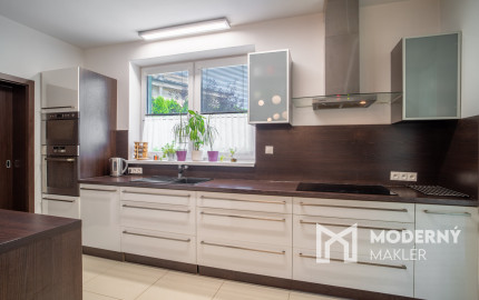 REZERVOVANÉ:Na predaj nadštandardná rodinná vila v obci Dunajská Lužná