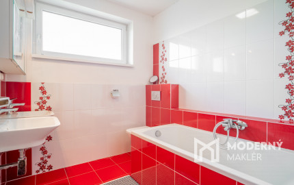 REZERVOVANÉ:Na predaj nadštandardná rodinná vila v obci Dunajská Lužná