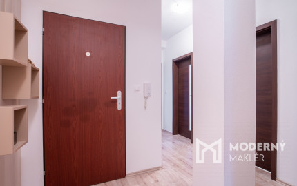 Na predaj 3-izbový byt v Malackách