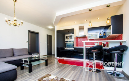 Na prenájom 2-izbový byt s veľkým slnečným balkónom v Hviezdoslavove