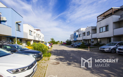 Na prenájom 2-izbový byt s veľkým slnečným balkónom v Hviezdoslavove