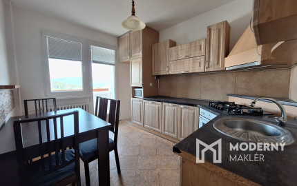 Na predaj 3-izbový byt s loggiou na sídlisku Hájik v Žiline