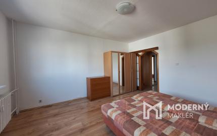 Na predaj 3-izbový byt s loggiou na sídlisku Hájik v Žiline