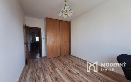 Na predaj 3-izbový byt s loggiou na sídlisku Hájik v Žiline