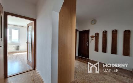 Na predaj 3-izbový byt s loggiou na sídlisku Hájik v Žiline