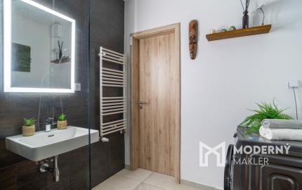 REZERVOVANÉ: Na predaj 3-izbový byt s parkovacím státím v Rajke