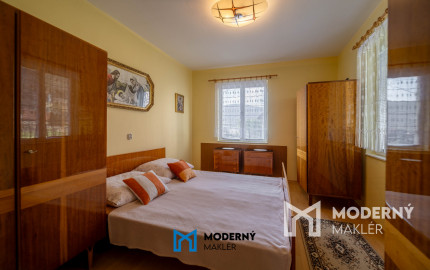 REZERVOVANÉ: Na predaj kompletne zariadený rodinný dom v obci Omšenie