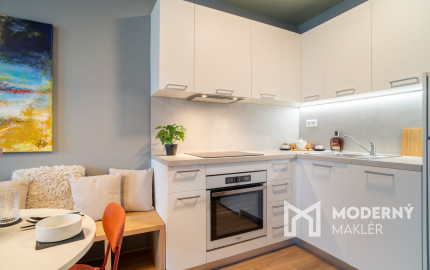 REZERVOVANÉ: Na predaj dizajnový 2-izbový byt v projekte NUPPU