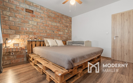 Na predaj kompletne zariadený 3,5-izbový byt v Dolnej Strede