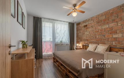 Na predaj kompletne zariadený 3,5-izbový byt v Dolnej Strede