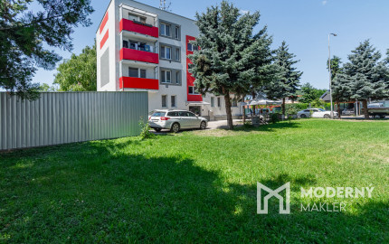 Na predaj kompletne zariadený 3,5-izbový byt v Dolnej Strede
