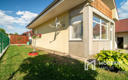 Na predaj rodinný dom s garážou v tichej časti Serede