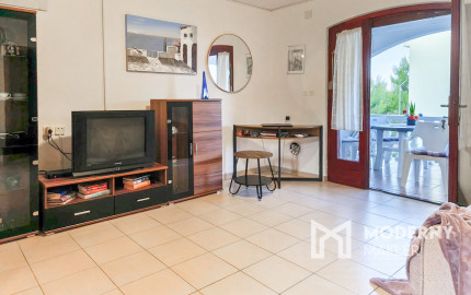 Na predaj 3-izbový apartmán na ostrove Vir v Chorvátsku