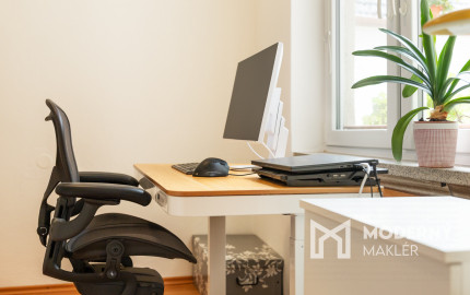 REZERVOVANÉ: Na predaj priestranný dom s veľkým pozemkom v Pobedime