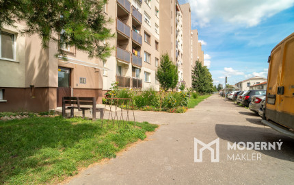 Na predaj atraktívny 2-izbový byt vo Vrábloch - Žitava