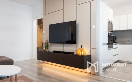 REZERVOVANÉ - Na predaj zariadený 4-izbový byt v Dúbravke