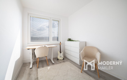 REZERVOVANÉ - Na predaj zariadený 4-izbový byt v Dúbravke