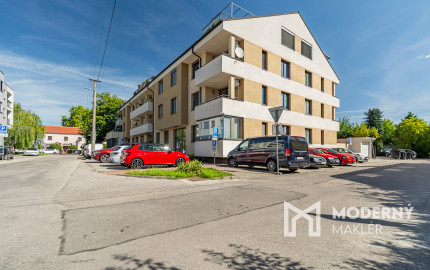 Na prenájom kompletne zariadený 4-izbový podkrovný byt v Ivanke pri Dunaji