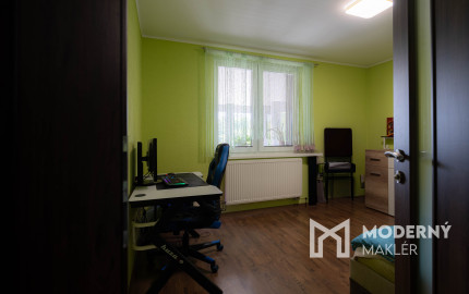 Na predaj 5-izbový rodinný dom v obci Dvorníky