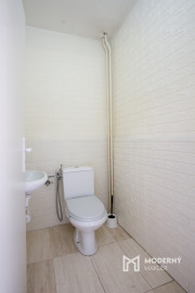 Na predaj dvojdom s rozľahlým pozemkom v centre obce Zlaté Klasy