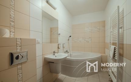 Na predaj elegantný kongresový Hotel Elite v Novej Dubnici