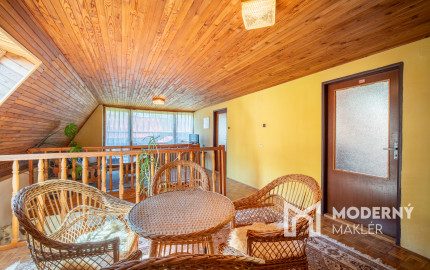 Na predaj 6-izbový rodinný dom v obci Podkriváň