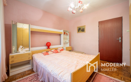 Na predaj 6-izbový rodinný dom v obci Podkriváň