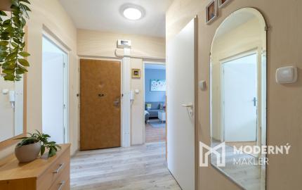 Na predaj 4-izbový byt vo Vrbovom
