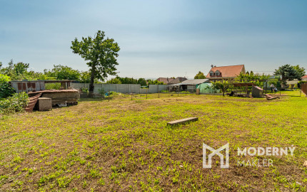 Na predaj pozemok pripravený na výstavbu v Pate