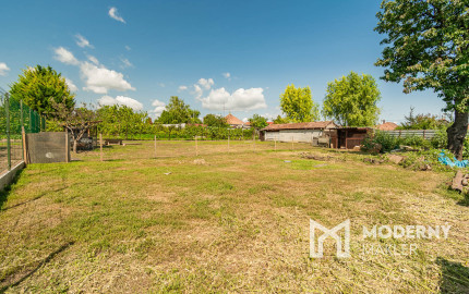 Na predaj pozemok pripravený na výstavbu v Pate