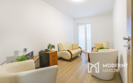 Na prenájom 3-izbový byt v centre mesta Dunajská Streda