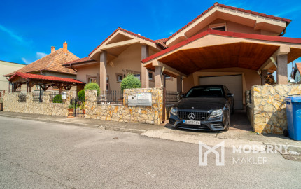 Na predaj priestranný rodinný dom v obci Zlaté Klasy