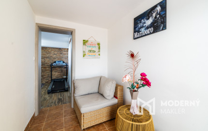 Na predaj nadštandardný rodinný dom s bazénom, Soblahov