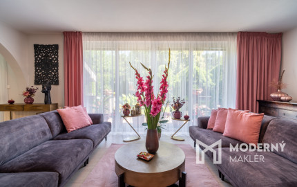 Na predaj rodinný dom s bazénom a saunou v Rohovciach