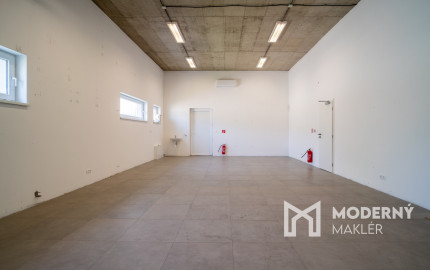 Na prenájom jedno podlažie polyfunkcie na Zavarskej ulici v Trnave