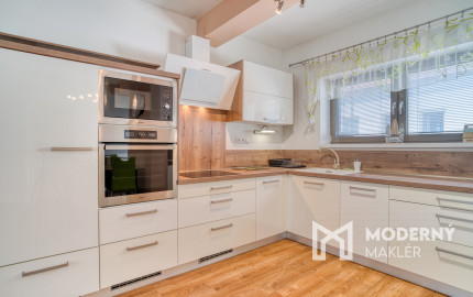 Na prenájom kompletne zariadený 2-izbový byt v centre Trnavy